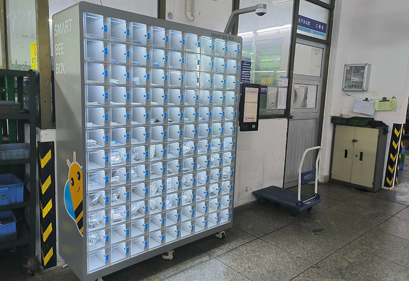 Intelligent tool cabinet